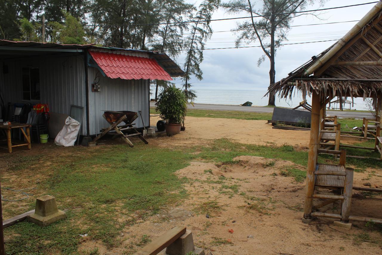Saba Lodge Dungun Buitenkant foto