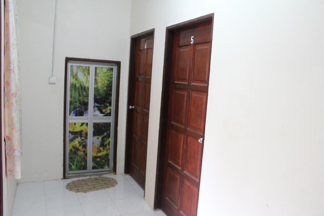 Saba Lodge Dungun Buitenkant foto